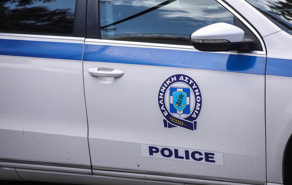 Στα δίχτυα της ΕΛ.ΑΣ. σπείρα που εξαπατούσε ηλικιωμένους